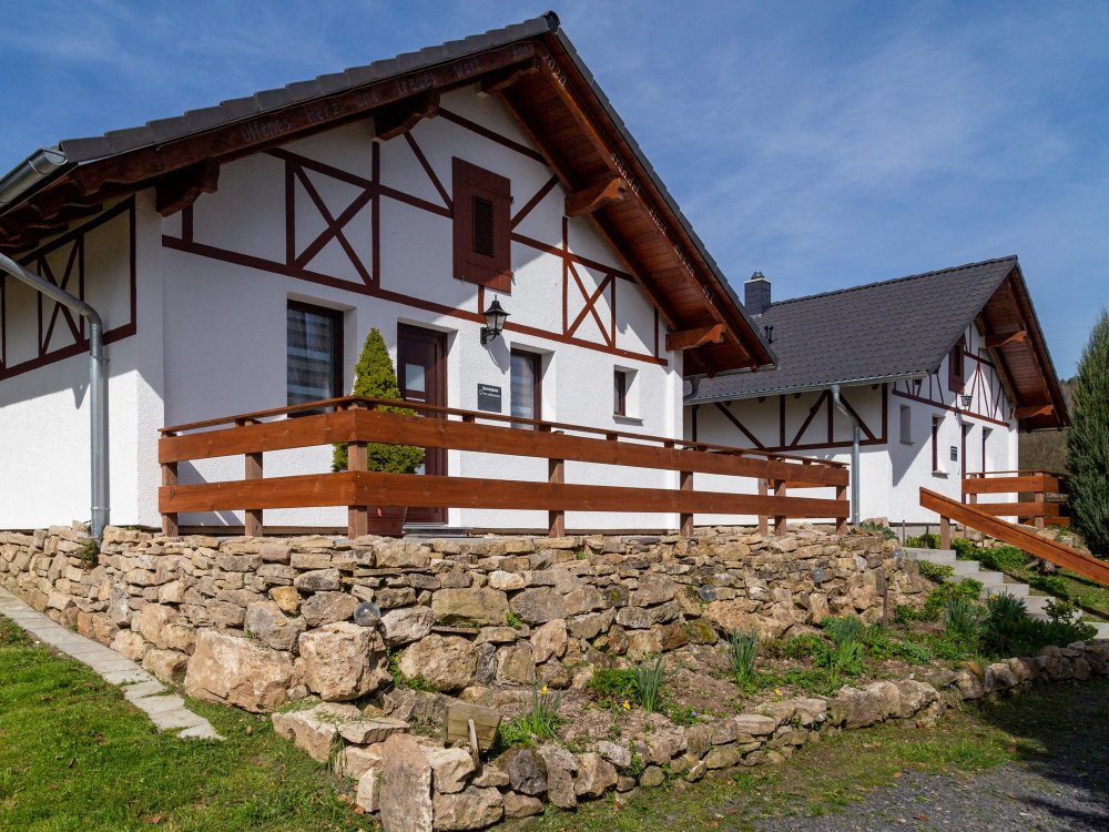 Ferienhäuser im Trannröder Heidegarten