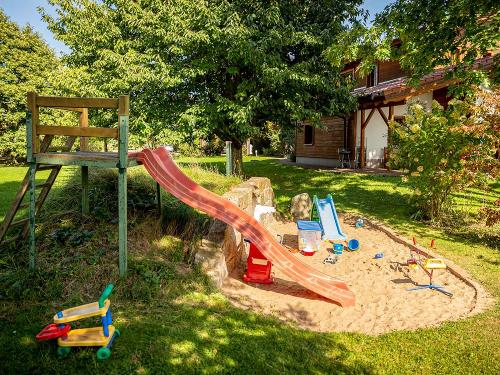 Spielplatz auf dem UrlaubsKinderhof