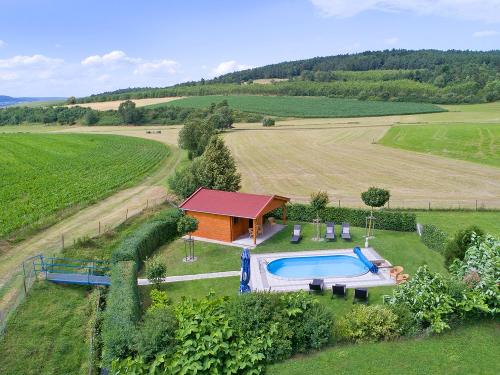Lützenbachshof Luftaufnahme Pool