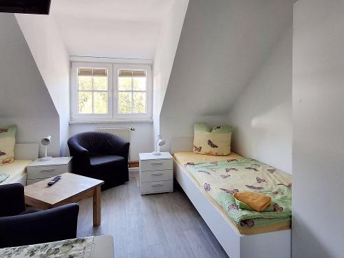 Zweibettzimmer mit Dusche & WC