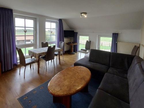 Wohnbereich mit Essecke Nr 2, Bauernstube142754 Wohnbereich mit Essecke Nr 2, Bauernstube142754