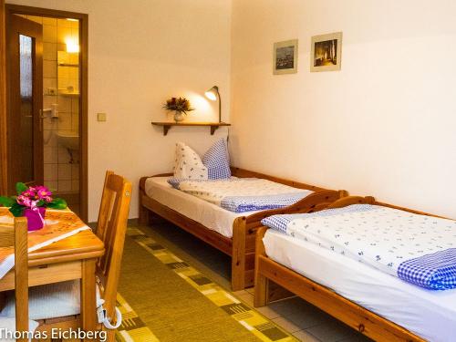 2-Bettzimmer im Grünen