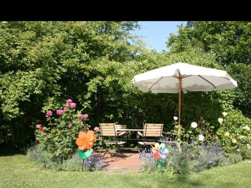 Sitzecke im großen Garten