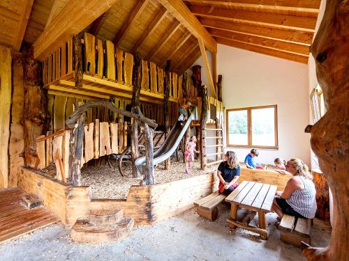 Ferienhof am Biberbach: Spielscheune
