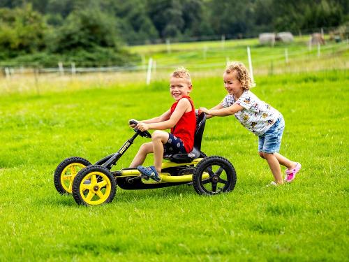 Ferienhof am Biberbach: Kinderfuhrpark