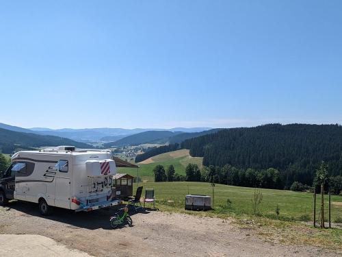 Zwei Campingstellplätze mit Panomaramblick