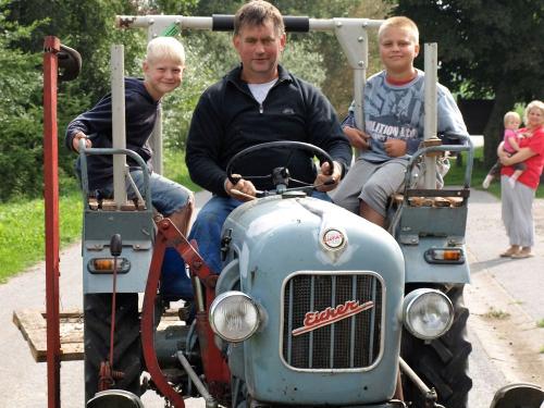 Albert und sein alter Eicher" Marianne" Albert und sein alter Eicher" Marianne"