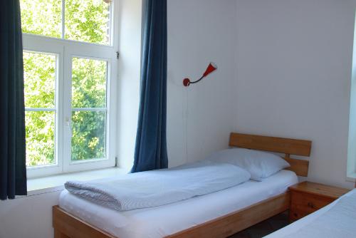 Haferkiste schlafen 2 unten Haferkiste schlafen 2 unten