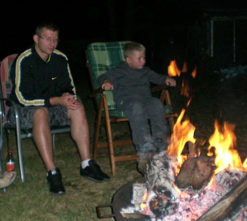 Gemütliche Lagerfeuerstimmung6x850