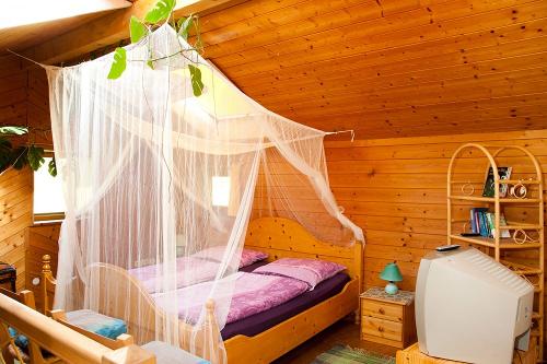 Die Kleine (Wohnung1) Doppelbett