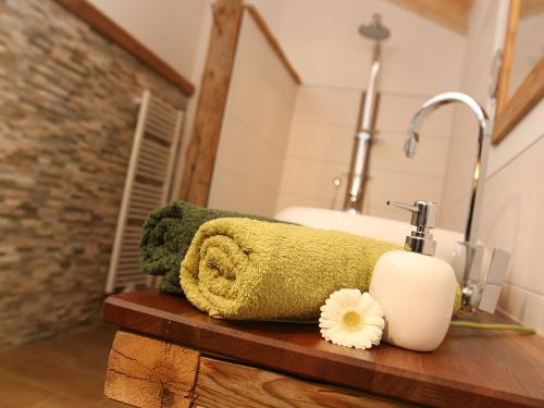 Badezimmer in den Fewos