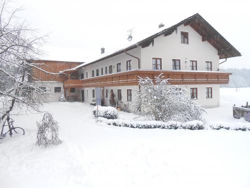 Kaiserhof im Winterkleid