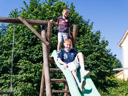 Kinder-024 Kinder-024