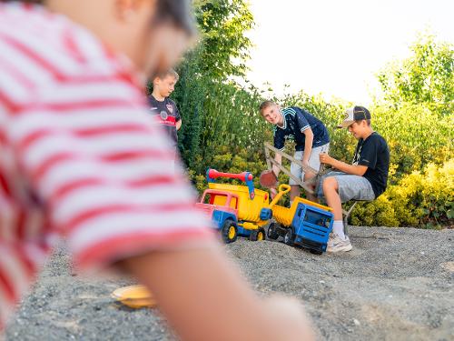 Kinder-041 Kinder-041