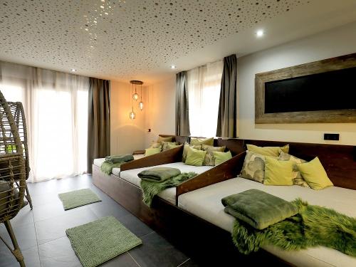 Neuer Wellnessbereich Wohnen auf Paulas Bauernhof für Familien im Bayerischen Wald Neuer Wellnessbereich Wohnen auf Paulas Bauernhof für Familien im Bayerischen Wald