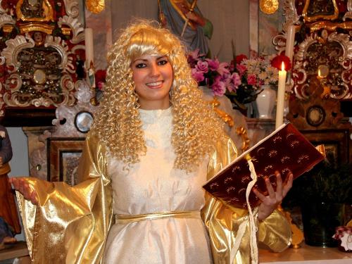 Das Christkind kommt für unsere Gäste am 25.12. und bringt Geschenk, Paulas Bauernhof Das Christkind kommt für unsere Gäste am 25.12. und bringt Geschenk, Paulas Bauernhof