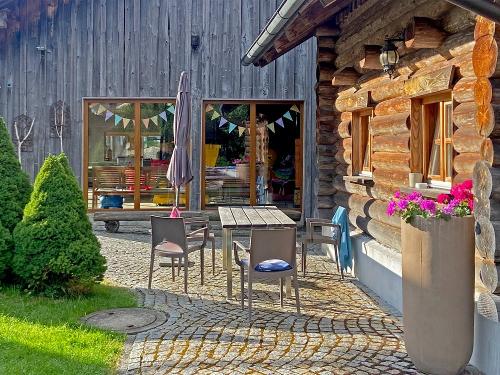 Chalet Muadas Haas, Wohnen auf Paulas Bauernhof für Familien im Bayerischen Wald Chalet Muadas Haas, Wohnen auf Paulas Bauernhof für Familien im Bayerischen Wald