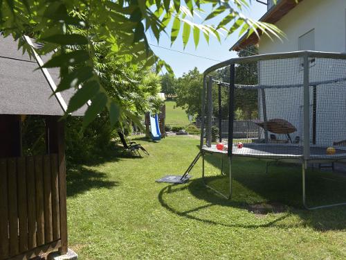 Trampoling Bachansicht Trampoling Bachansicht