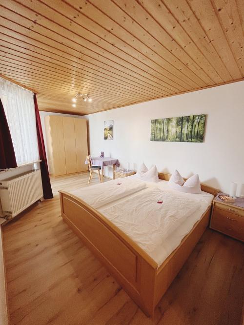 Schlafzimmer groß