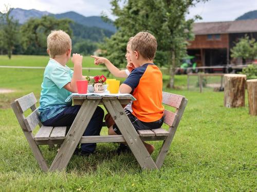 Gemeinsam Zusammensitzen