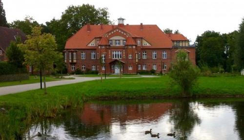 Schloss Pütnitz