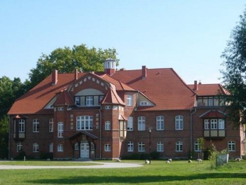 Schloss Pütnitz