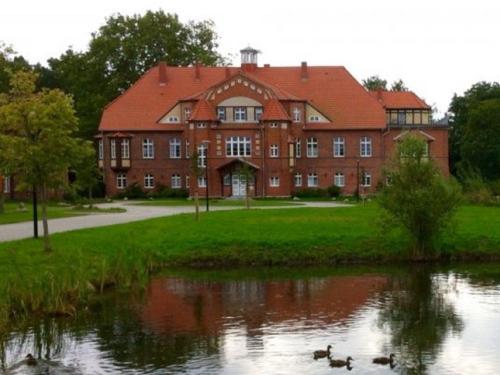 Schloss Pütnitz
