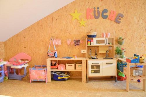 Puppenecke und Küche Spielscheune