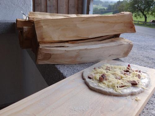 Freitags ist Pizzaabend Bayrisch natürlich