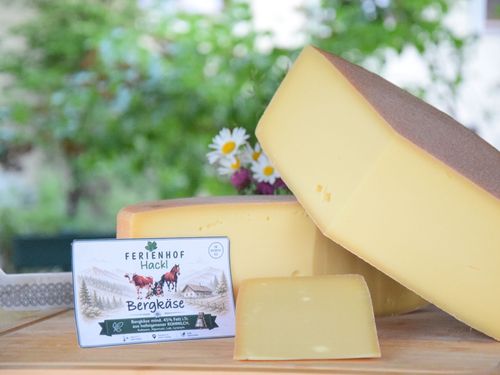 Käse aus eigener Milch