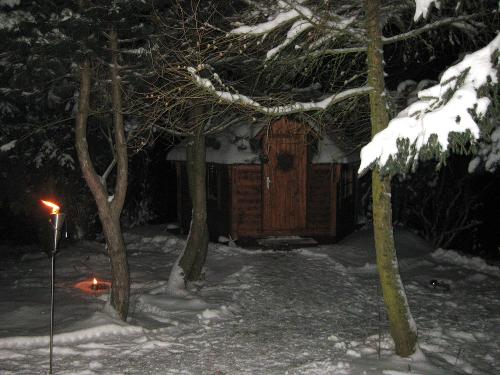 Romantischer Abend in der Grillhütte