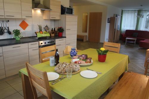 Küche Ferienwohnung Apfelblüte