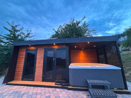 Sauna & Whirlpool NEU ab Sommer 2026 Sauna & Whirlpool NEU ab Sommer 2026
