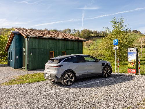 öffentliche E-Tankstelle