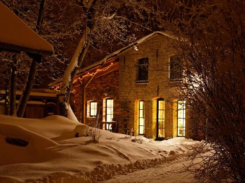 Ferienhaus Eva tief verschneit