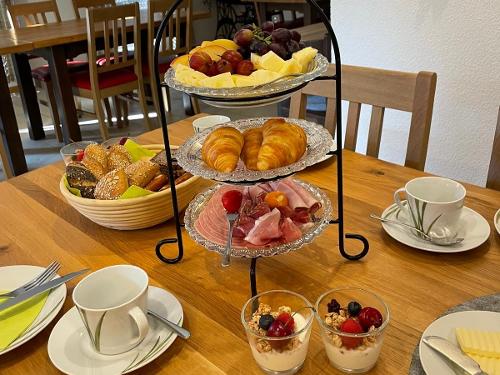 leckeres Frühstück für die Gäste leckeres Frühstück für die Gäste