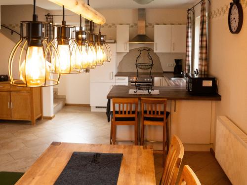 Ferienhaus Löschenholz Essbereich und Küche Ferienhaus Löschenholz Essbereich und Küche