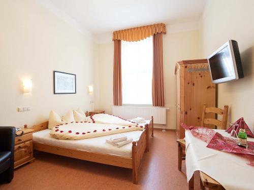 Doppelzimmer im Hotel Zum Herrenhaus Doppelzimmer im Hotel Zum Herrenhaus