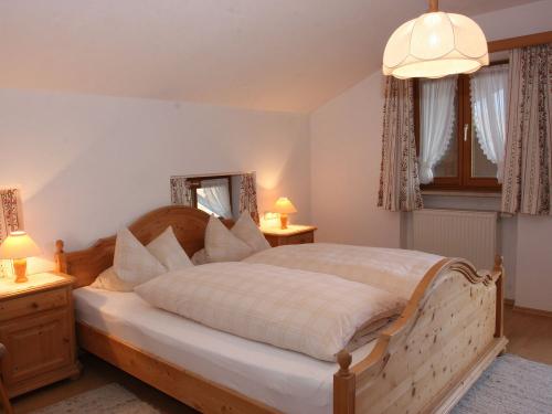 Schusterhof FeWo Loni Schlafzimmer