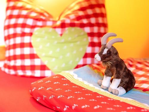 Kinder willkommen auf dem Ziegenhof im Saaletal