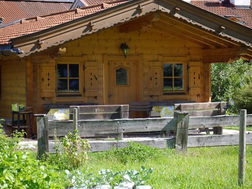 Grill und Event Hütte
