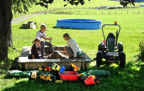 Bei uns haben Ihre Kinder richtig viel Platz zum Spielen