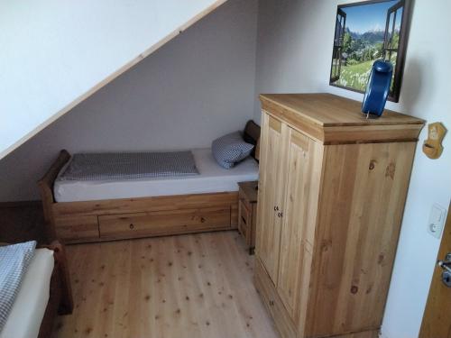 Schlafzimmer 2 Edelweiß