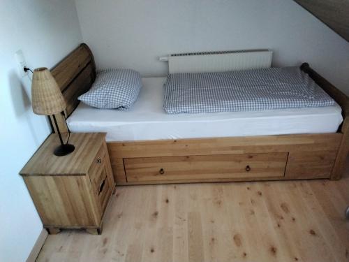 Schlafzimmer 2 Edelweiß