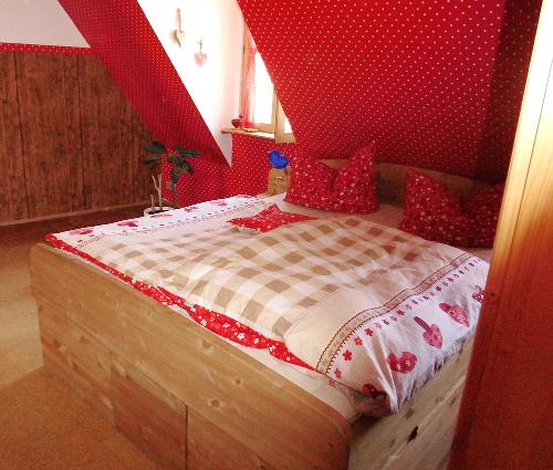 Schlafzimmer 1 im "Apfelbaum"