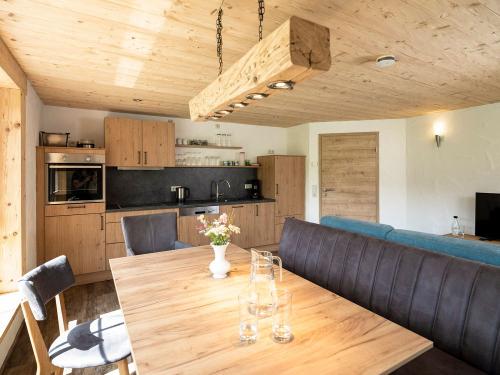 Wohnung01_Wohnzimmer08-2090