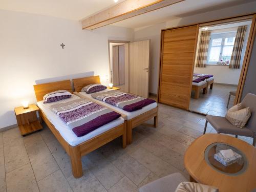Ferienwohnung-EG-Schlafzimmer