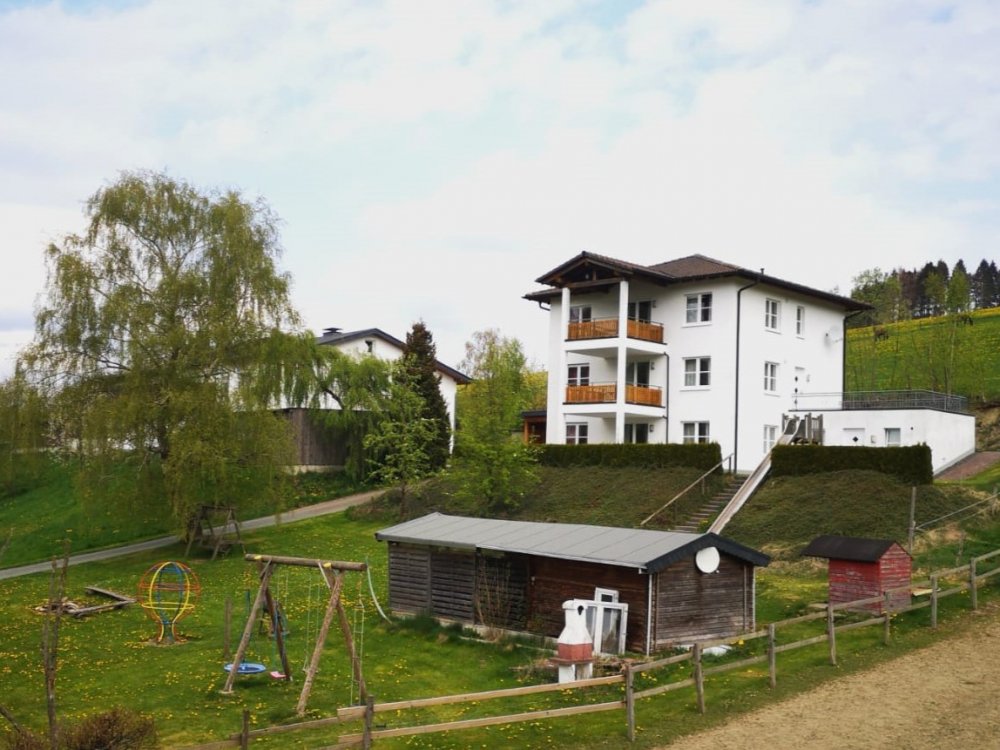 Ferienhaus mit Spielplatz