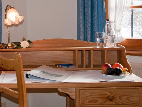 schreibtischeinzelzimmer