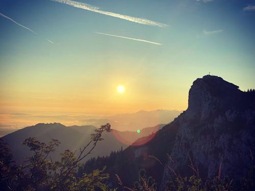 e28bc3eb-a54e-4a66-b5ac-43221855ad79